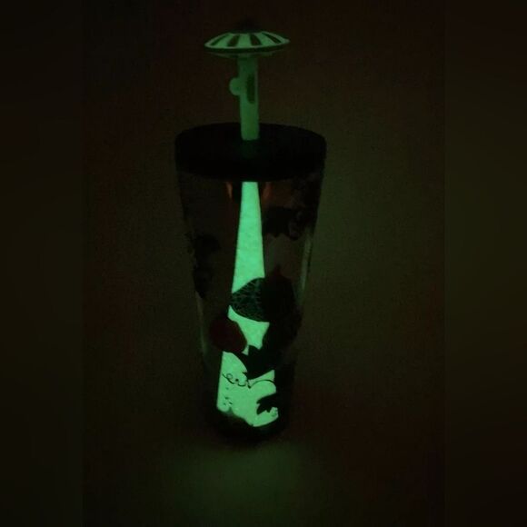 NWT Starbucks Halloween 2024 Glow In The Dark UFO Straw Cup 24 Oz - Picture 4 of 4